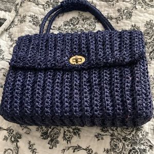Vintage navy blue straw/raffia purse in excellent condition